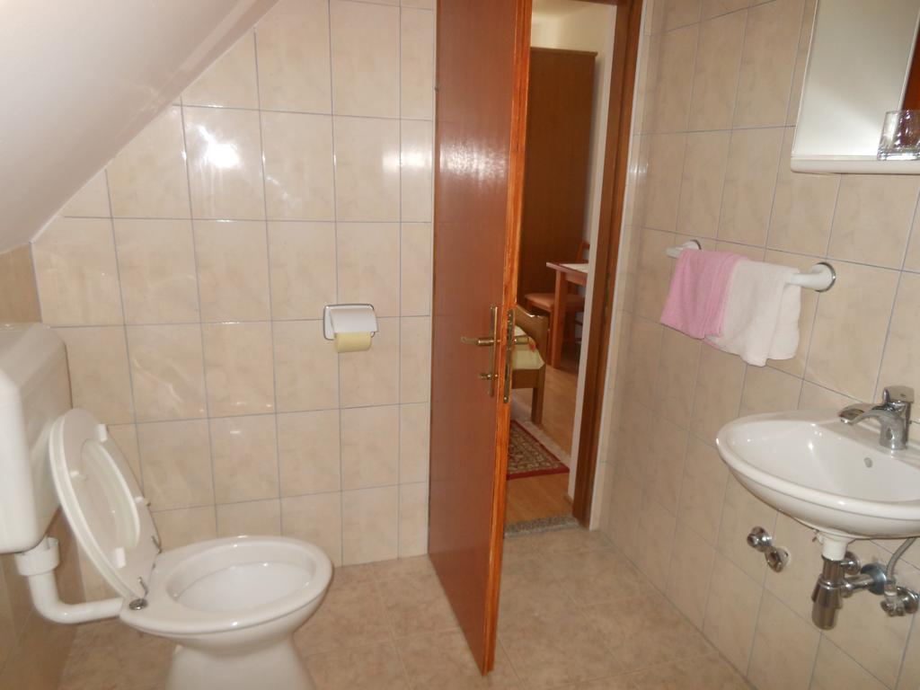 House Milka Hotel Rakovica Room photo